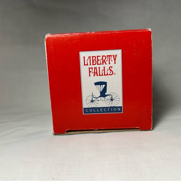 Liberty Falls Collection The Old Windmill Miniature Village Building - Picture 8 of 11